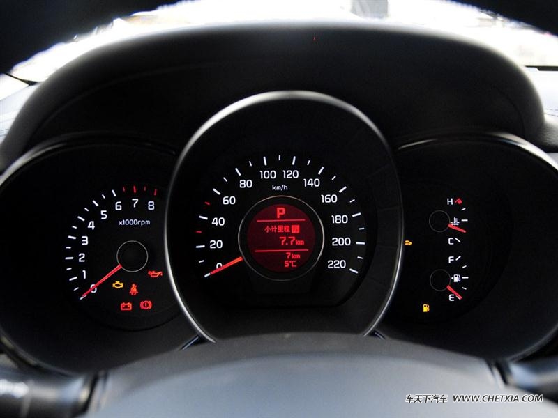 ô K2 K2 2015  1.6L AT Premium пط