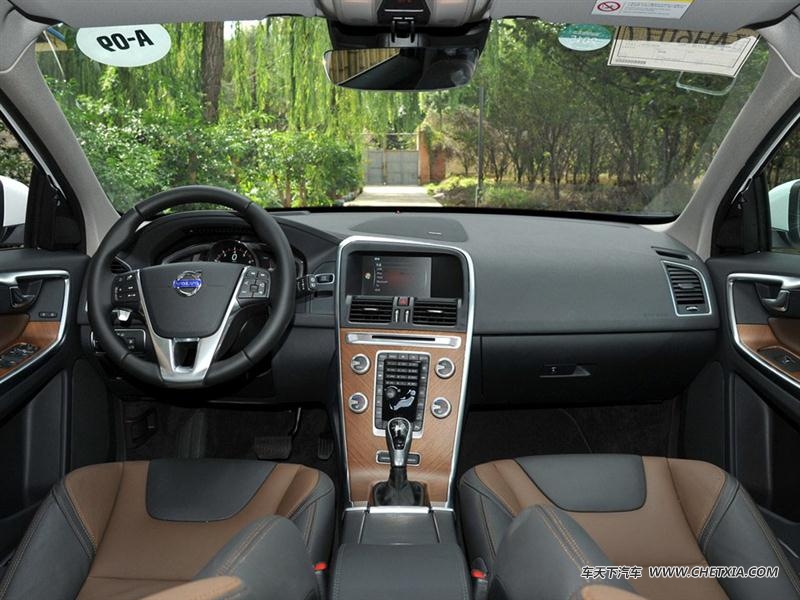沃尔沃亚太 沃尔沃XC60 沃尔沃XC60 2015款 2.5T T6 AWD 智越版 中控方向盘