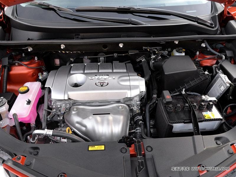 一汽丰田 丰田RAV4 一汽丰田RAV4 2015款 2.5L 自动四驱尊贵版 其他与改装