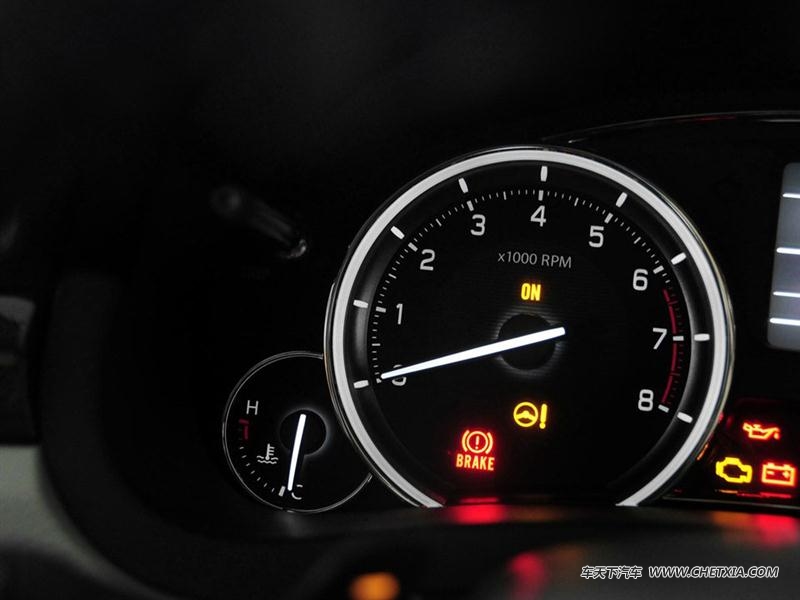 ľ   2015 1.6L Զ пط