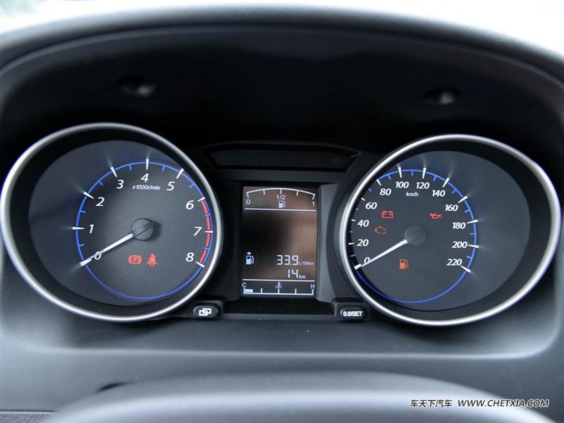 风行汽车 景逸X5 景逸X5 2015款 1.6L 尊享型 中控方向盘