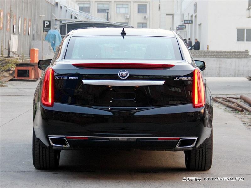  XTS XTS 2015 28T  