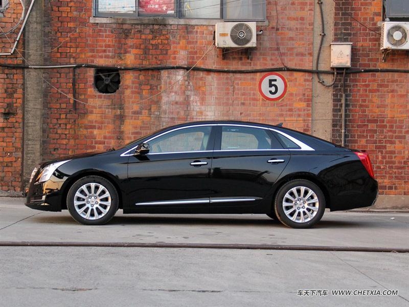  XTS XTS 2015 28T  