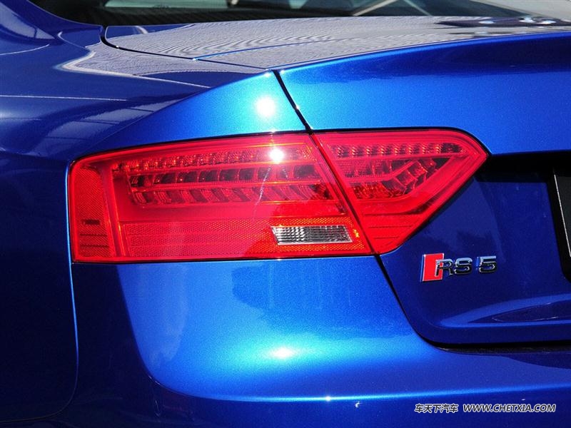 µ() µRS 5 µRS 5 2014 RS 5 Coupe ر װ