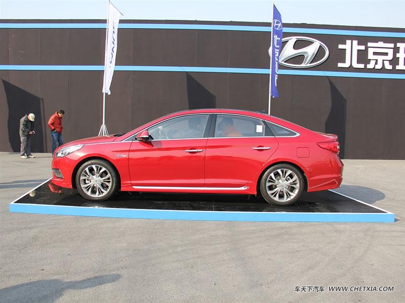 ִ   2015 1.6T DLX 