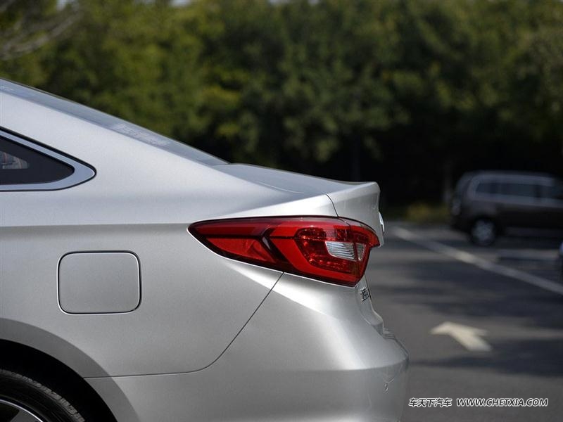 ִ   2015 1.6T DLX װ