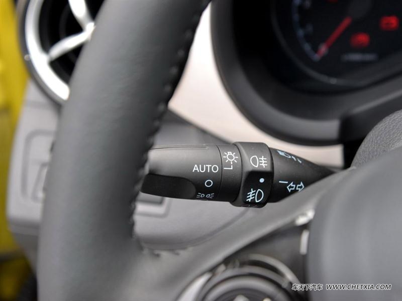 比亚迪汽车 宋 宋 2016款 2.0TID 自动旗舰型 中控方向盘