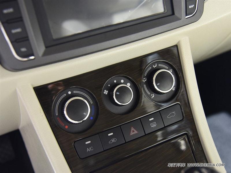 Ұ������ ˹�ɿ� 2017�� 1.5L �ֶ������� �пط�����