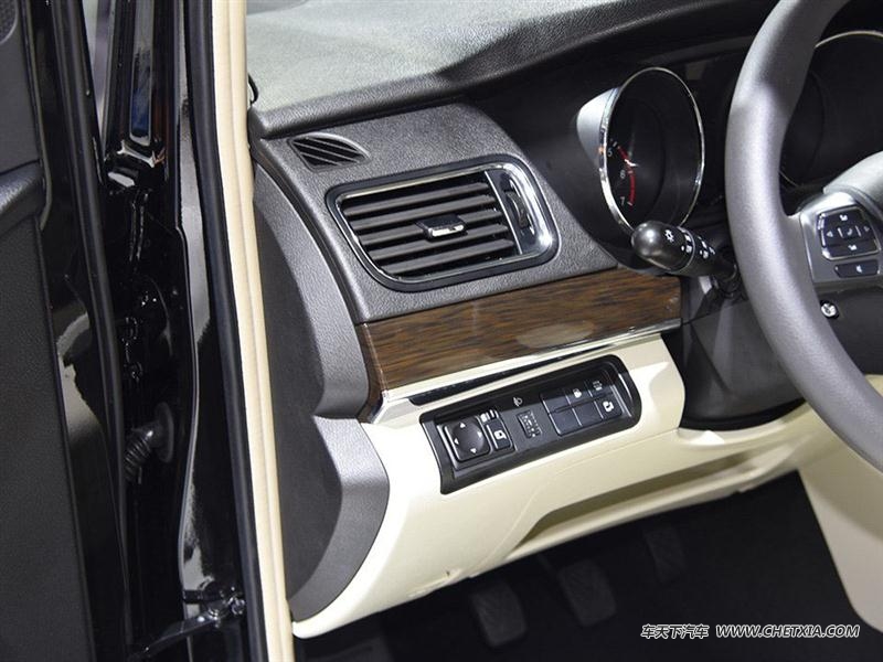 Ұ������ ˹�ɿ� 2017�� 1.5L �ֶ������� �пط�����