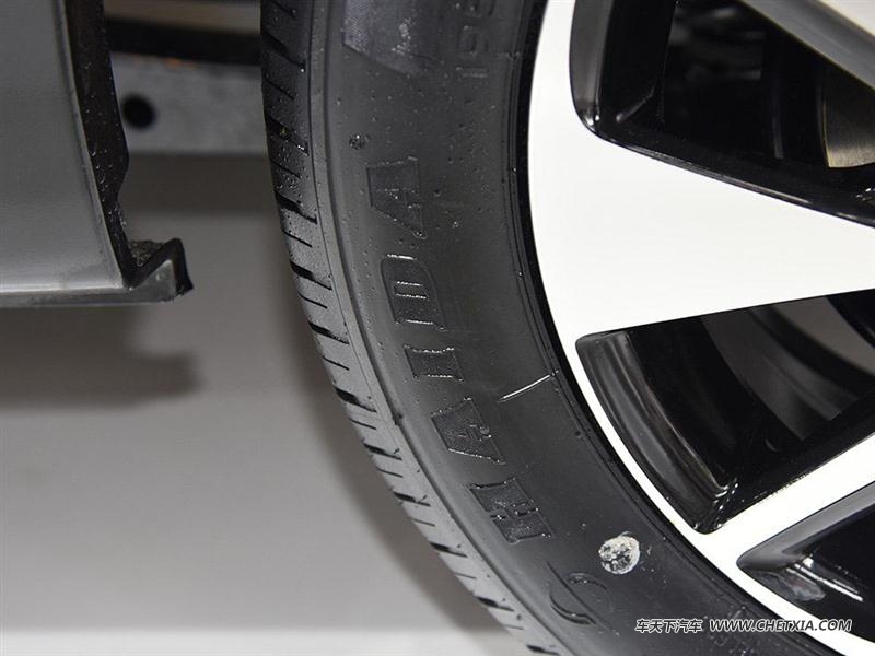 Ұ������ ˹�ɿ� 2017�� 1.5L �ֶ������� �������װ
