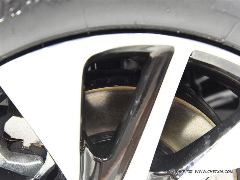 Ұ������ ˹�ɿ� 2017�� 1.5L �ֶ������� �������װ