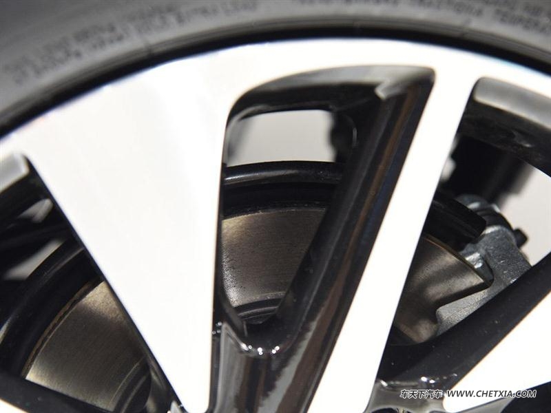 Ұ������ ˹�ɿ� 2017�� 1.5L �ֶ������� �������װ