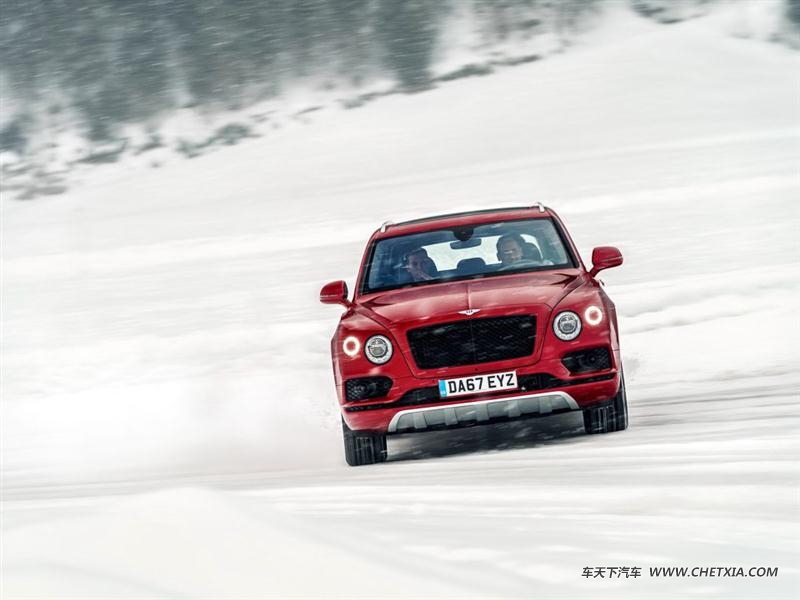 ���� ��Խ ��Խ2018��4.0T V8 �������