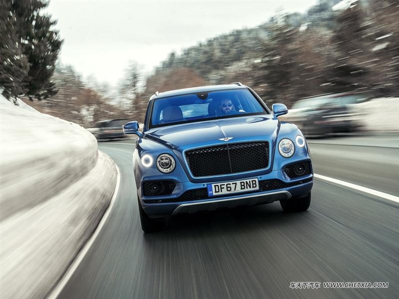 ���� ��Խ ��Խ2018��4.0T V8 �������