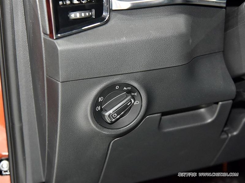 ��������˹�´� ����� �����2018��TSI280 �콢�� �пط�����