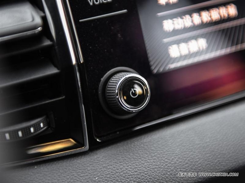 ��������˹�´� ����� �����2018��TSI280 �콢�� �пط�����