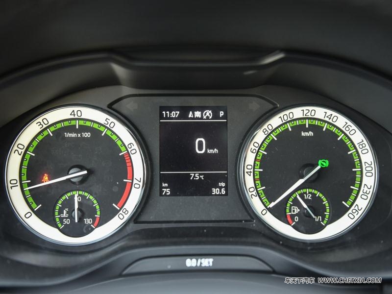 ��������˹�´� ����� �����2018��TSI280 �콢�� �пط�����