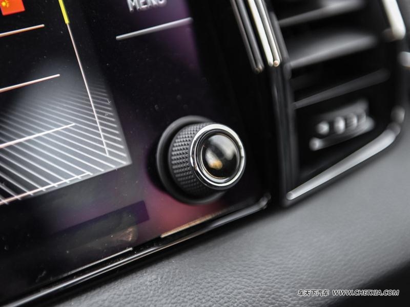 ��������˹�´� ����� �����2018��TSI280 �콢�� �пط�����