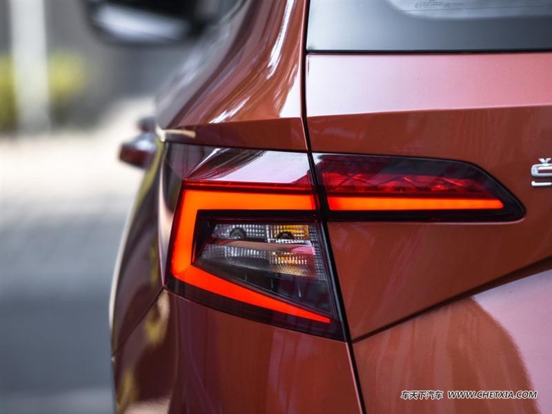 ��������˹�´� ����� �����2018��TSI280 �콢�� �������װ
