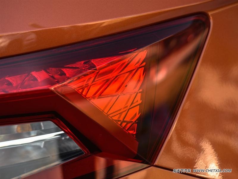 ��������˹�´� ����� �����2018��TSI280 �콢�� �������װ