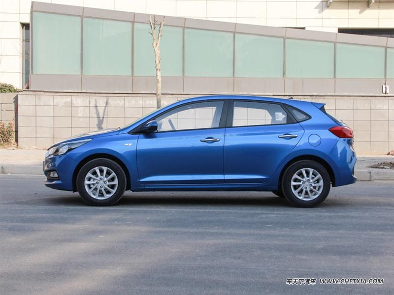 �����ִ� ����RV ����RV 2017��1.4L �Զ������� �������