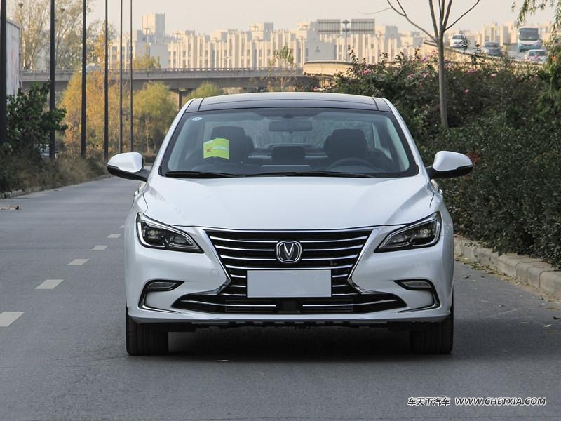 �������� �CC �CC 2018��1.5T �ֶ������� �������